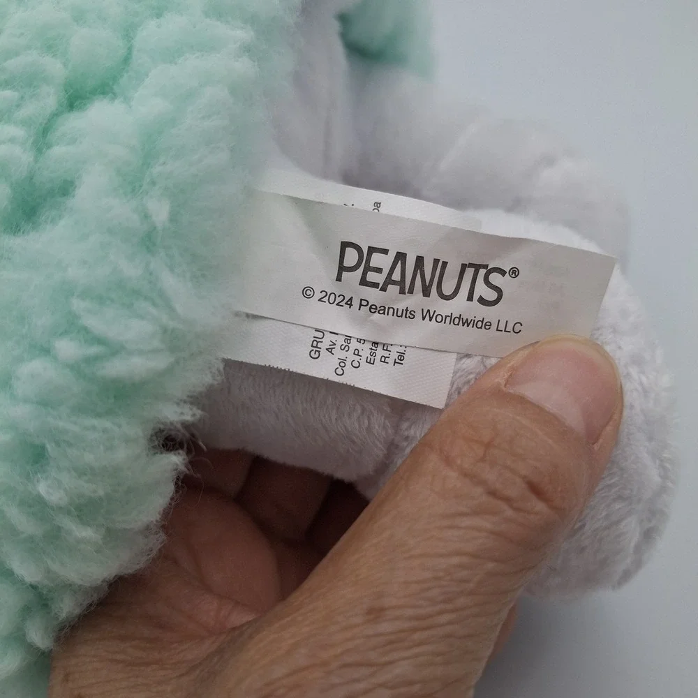 Peanuts Winter Snoopy Plush with‎ Green Hoodie Fleece Jacket 2024 Whit Tag Ruz